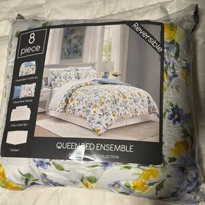 Fieldcrest Floral Comforter Set - White, Blue, Yellow